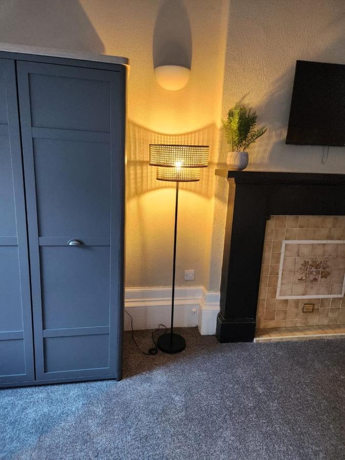Traditional 5 Bedroom City Centre Apartment 格拉斯哥 外观 照片