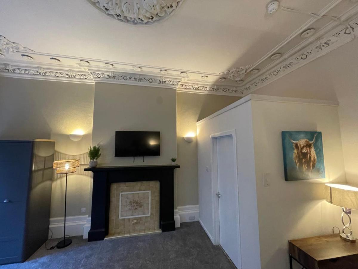 Traditional 5 Bedroom City Centre Apartment 格拉斯哥 外观 照片