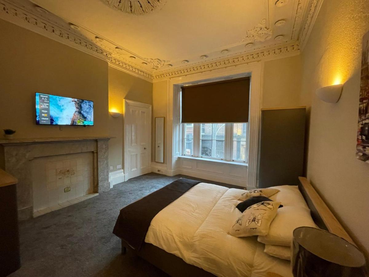 Traditional 5 Bedroom City Centre Apartment 格拉斯哥 外观 照片